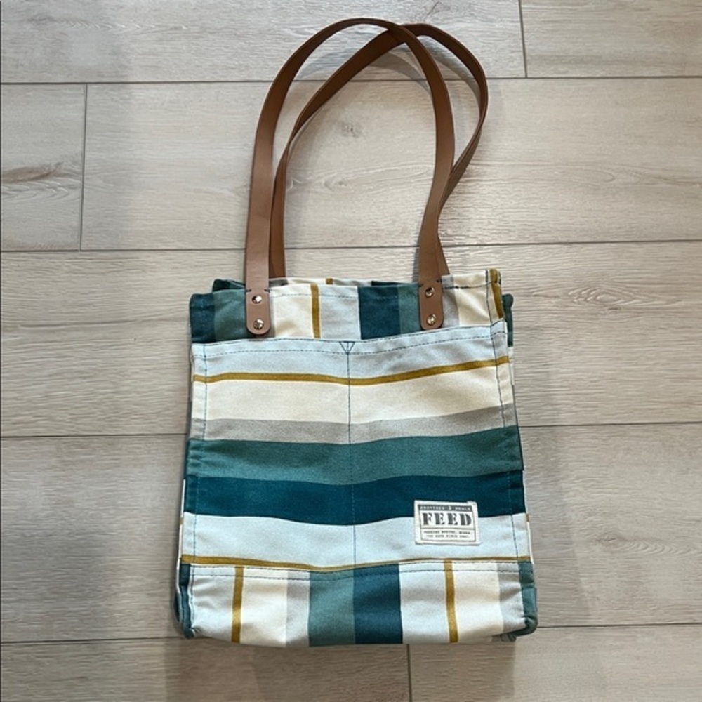 FEED :: TOTE